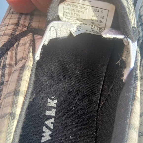 Airwalk Size 6 Brown Black Checkered Kid's Sneaker Shoes - Picture 6 of 10